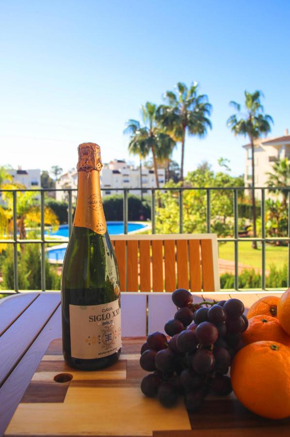 Walk To Puerto Banus, 2Br, 2Bth, Pool Apartment Marbella Exterior photo